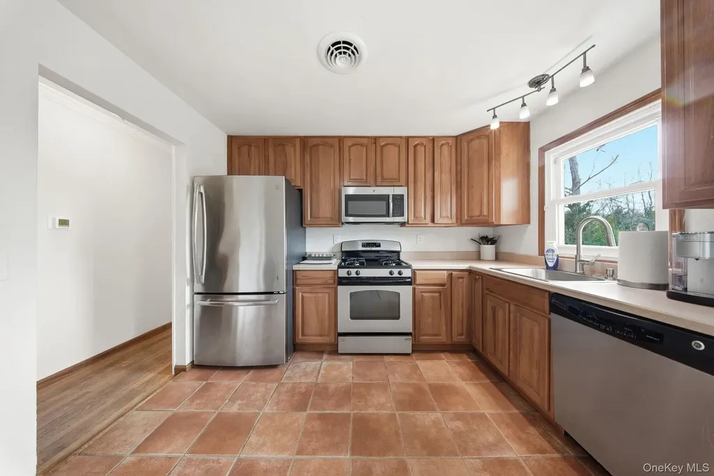 79 Vincent Drive Middletown NY 10940