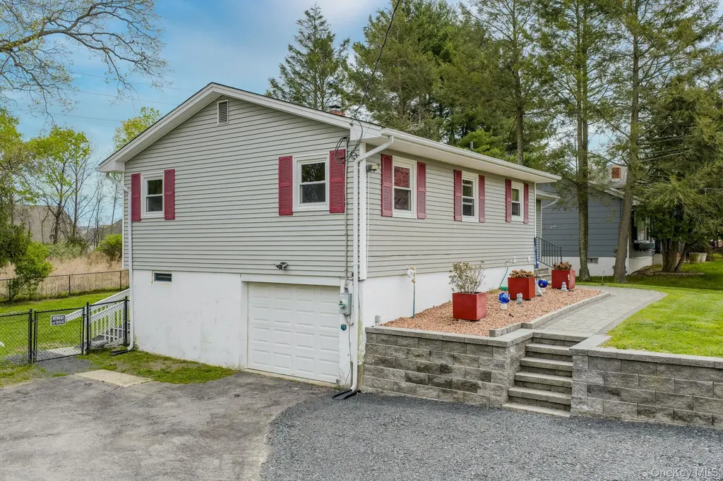 79 Vincent Drive Middletown NY 10940