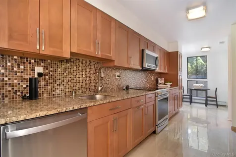 60 Quail Close Irvington NY 10533