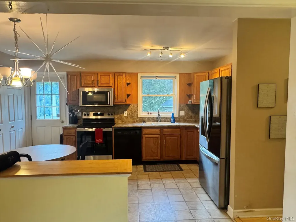 5 Red Cedar Lane Millerton NY 12546