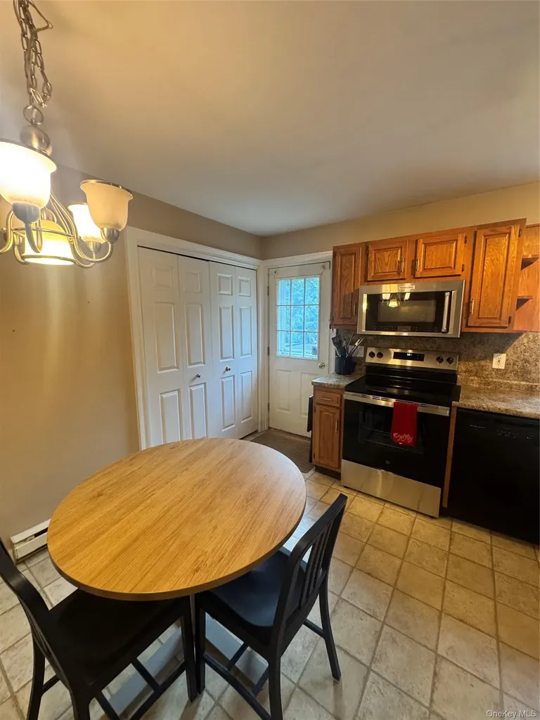 5 Red Cedar Lane Millerton NY 12546