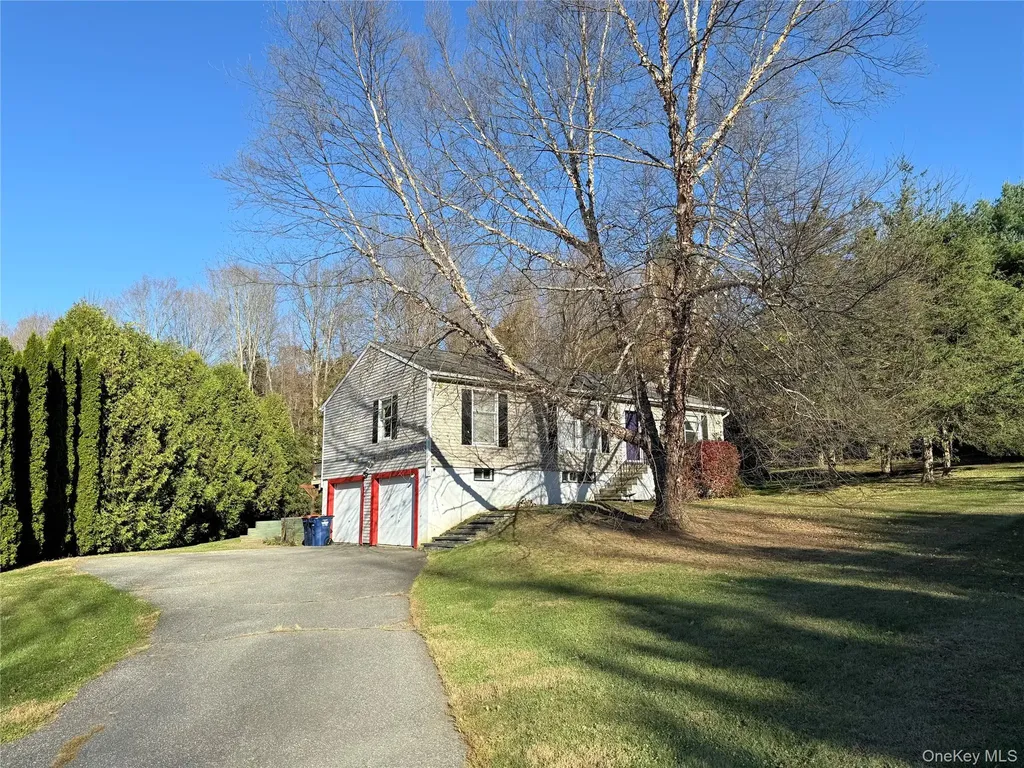 5 Red Cedar Lane Millerton NY 12546