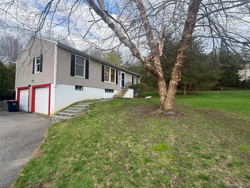 5 Red Cedar Lane Millerton NY 12546