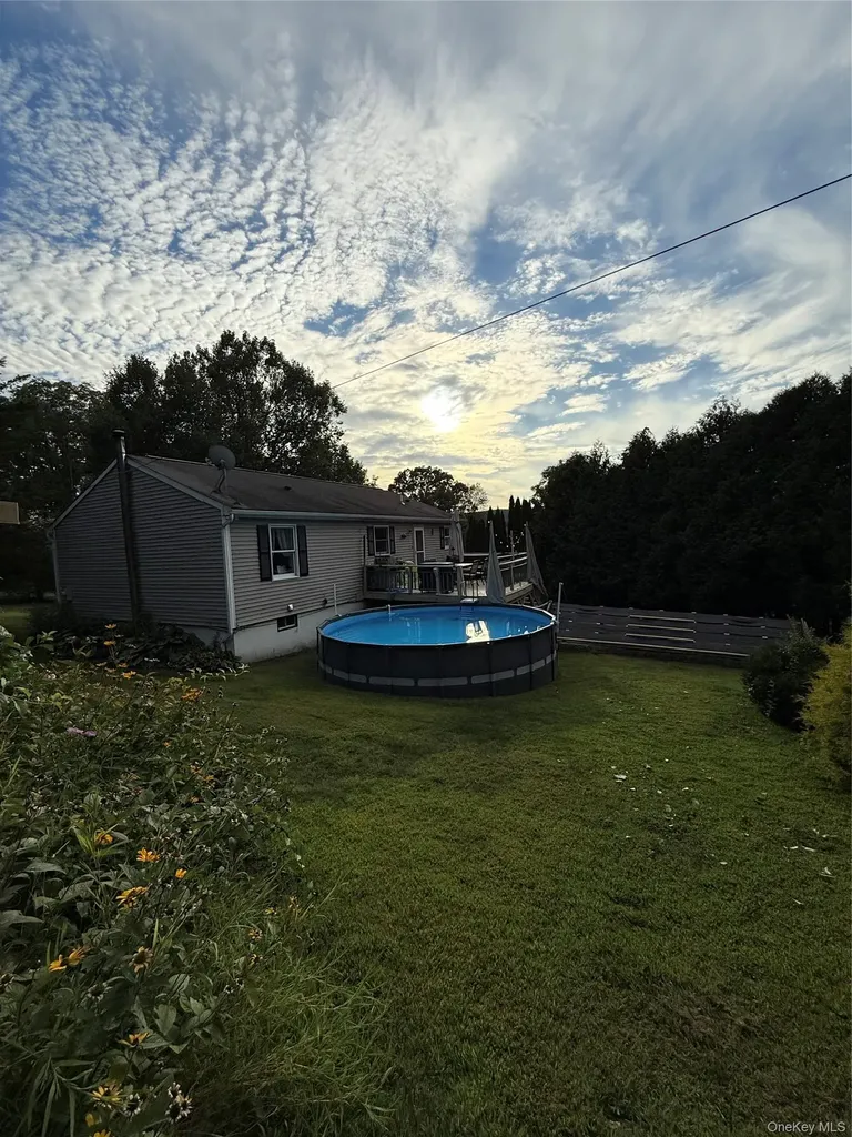 5 Red Cedar Lane Millerton NY 12546