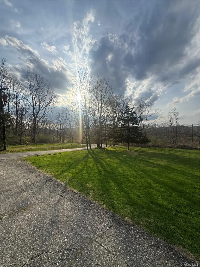 5 Red Cedar Lane Millerton NY 12546