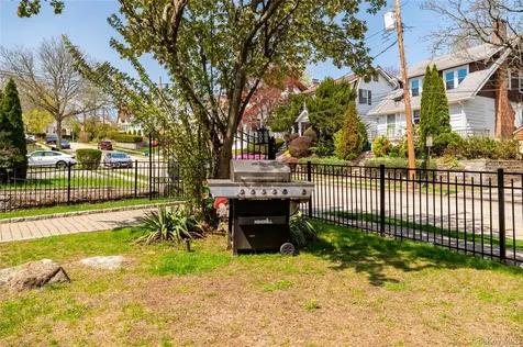 350 Hutchinson Boulevard Mount Vernon NY 10552