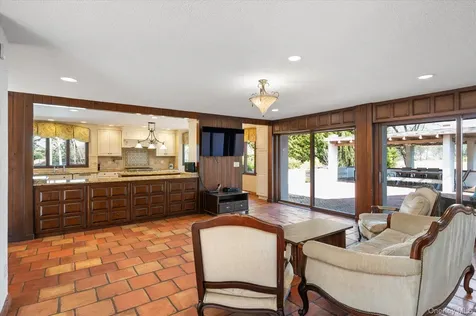 8 Plaka Court Old Brookville NY 11545