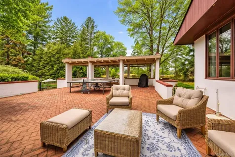 8 Plaka Court Old Brookville NY 11545