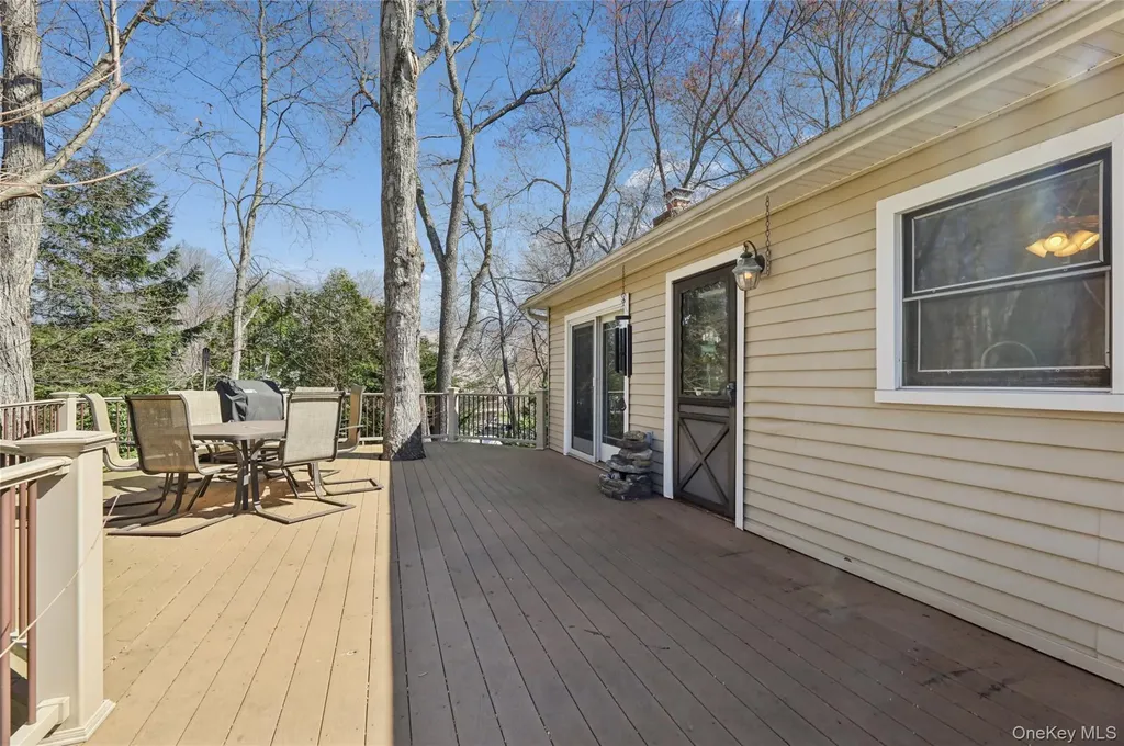 635 S Pascack Road Spring Valley NY 10977
