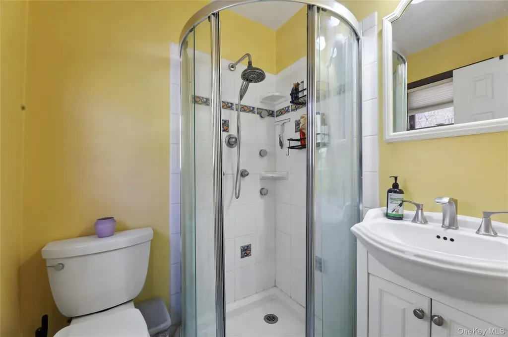 635 S Pascack Road Spring Valley NY 10977