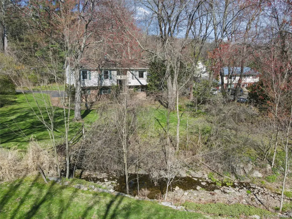 635 S Pascack Road Spring Valley NY 10977