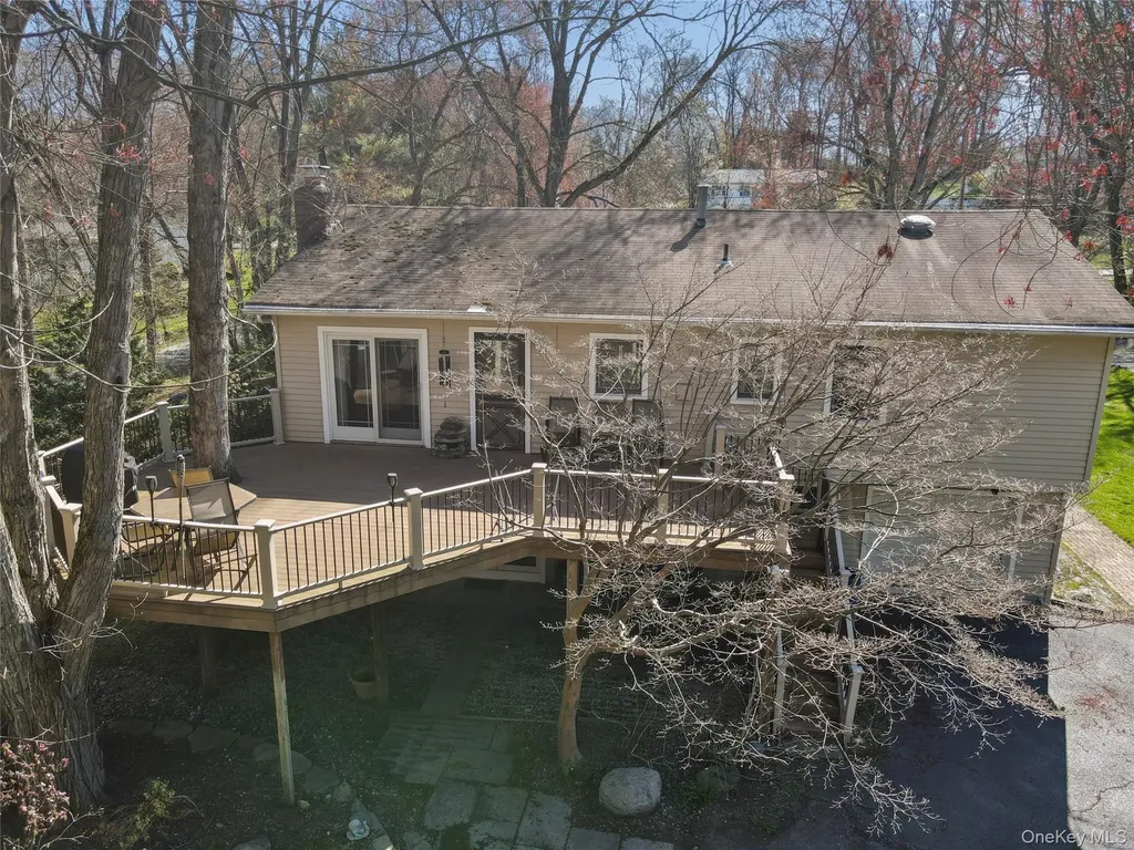 635 S Pascack Road Spring Valley NY 10977