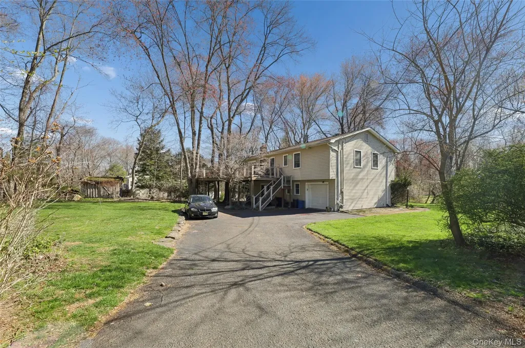 635 S Pascack Road Spring Valley NY 10977