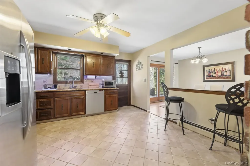 635 S Pascack Road Spring Valley NY 10977