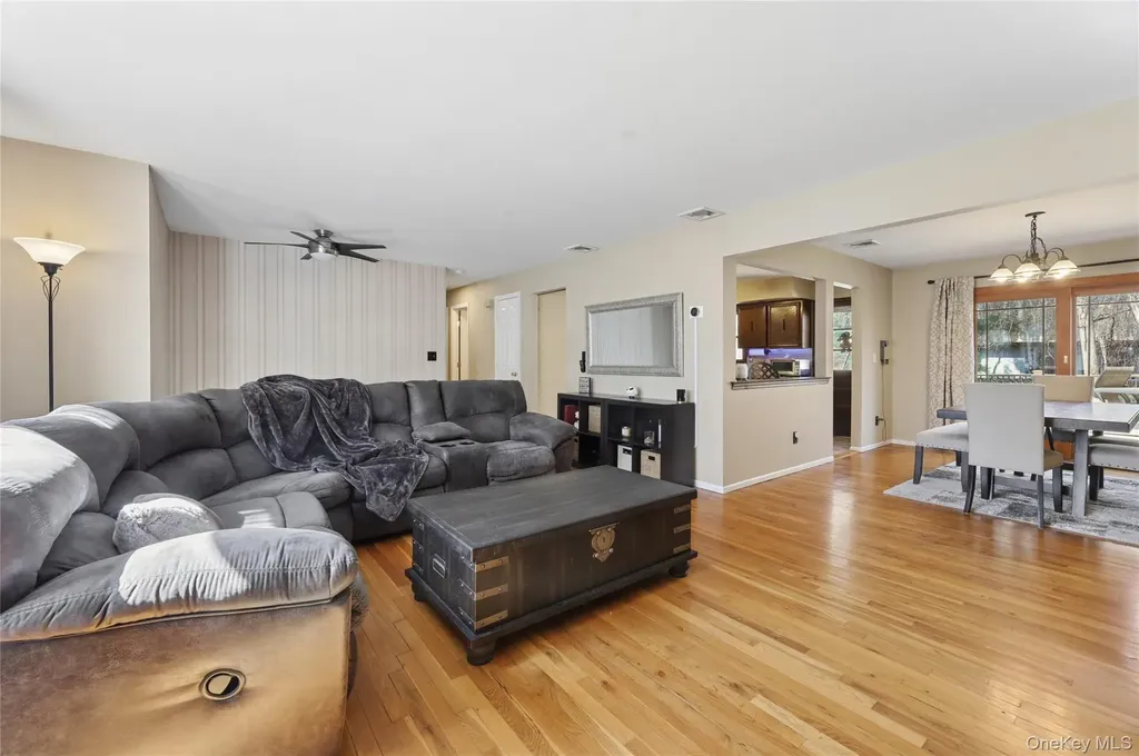 635 S Pascack Road Spring Valley NY 10977