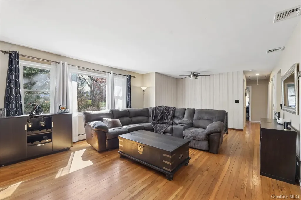 635 S Pascack Road Spring Valley NY 10977