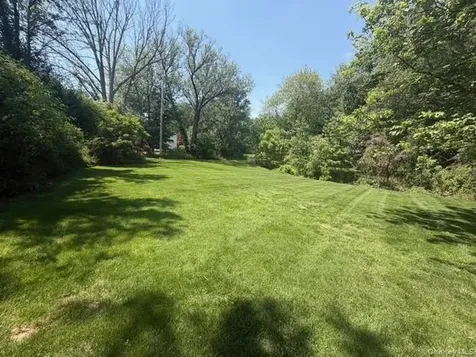635 S Pascack Road Chestnut Ridge NY 10977