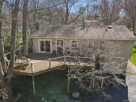 635 S Pascack Road Chestnut Ridge NY 10977