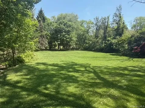635 S Pascack Road Chestnut Ridge NY 10977