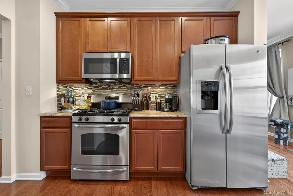 9 Cornwall Lane Middletown NY 10940