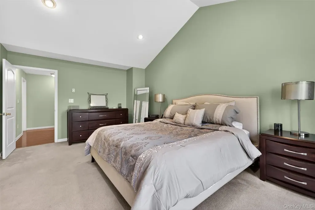 9 Cornwall Lane Middletown NY 10940