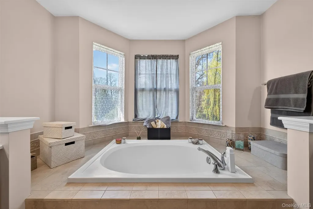9 Cornwall Lane Middletown NY 10940