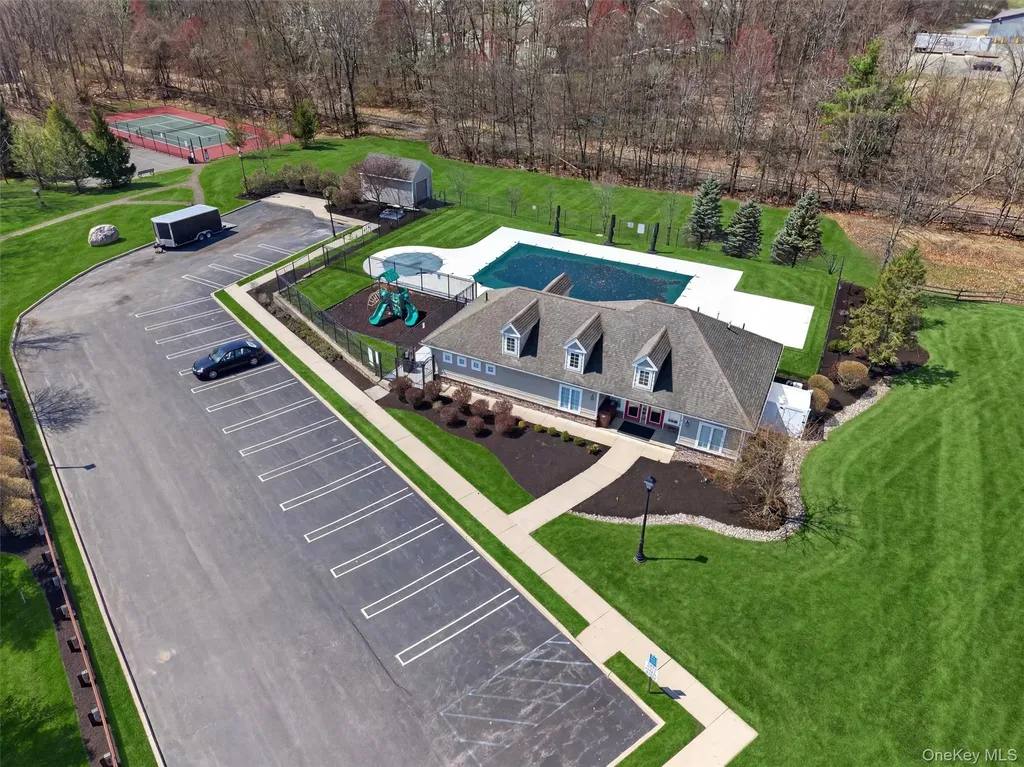 9 Cornwall Lane Middletown NY 10940