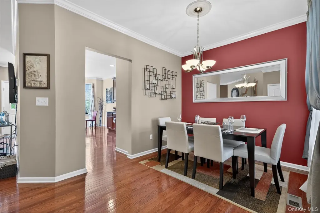 9 Cornwall Lane Middletown NY 10940
