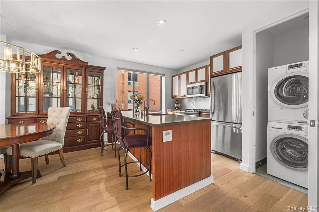 3585 Greystone Avenue Bronx NY 10463