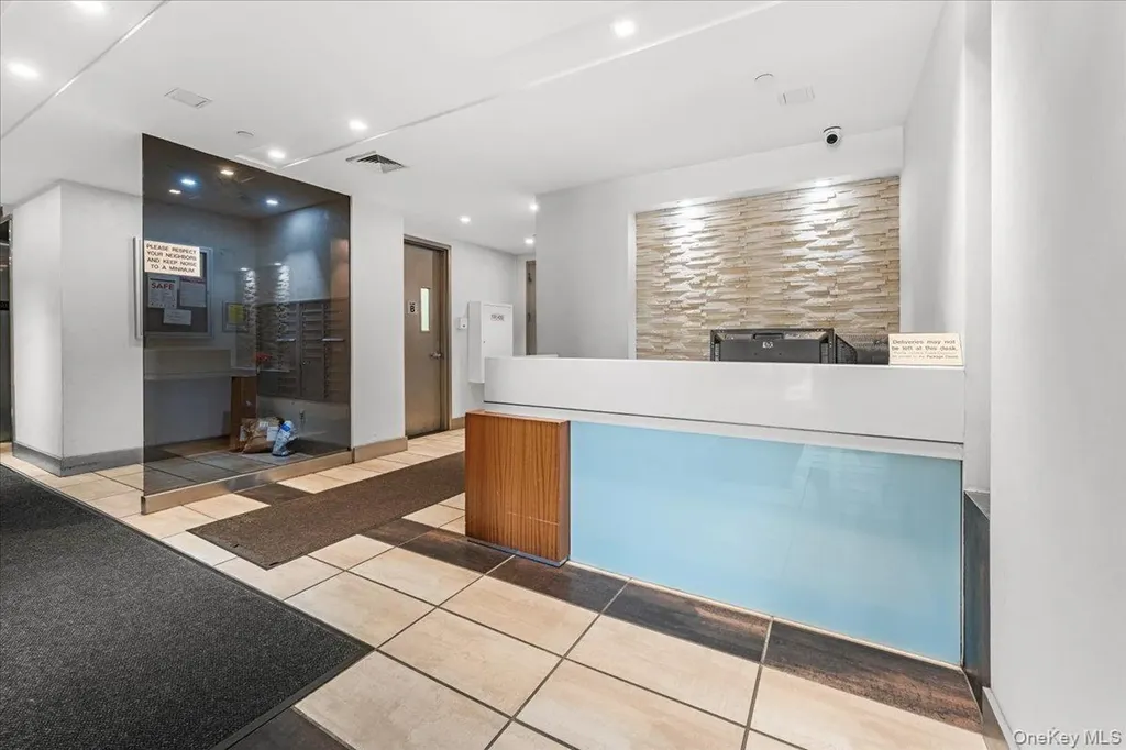 3585 Greystone Avenue Bronx NY 10463