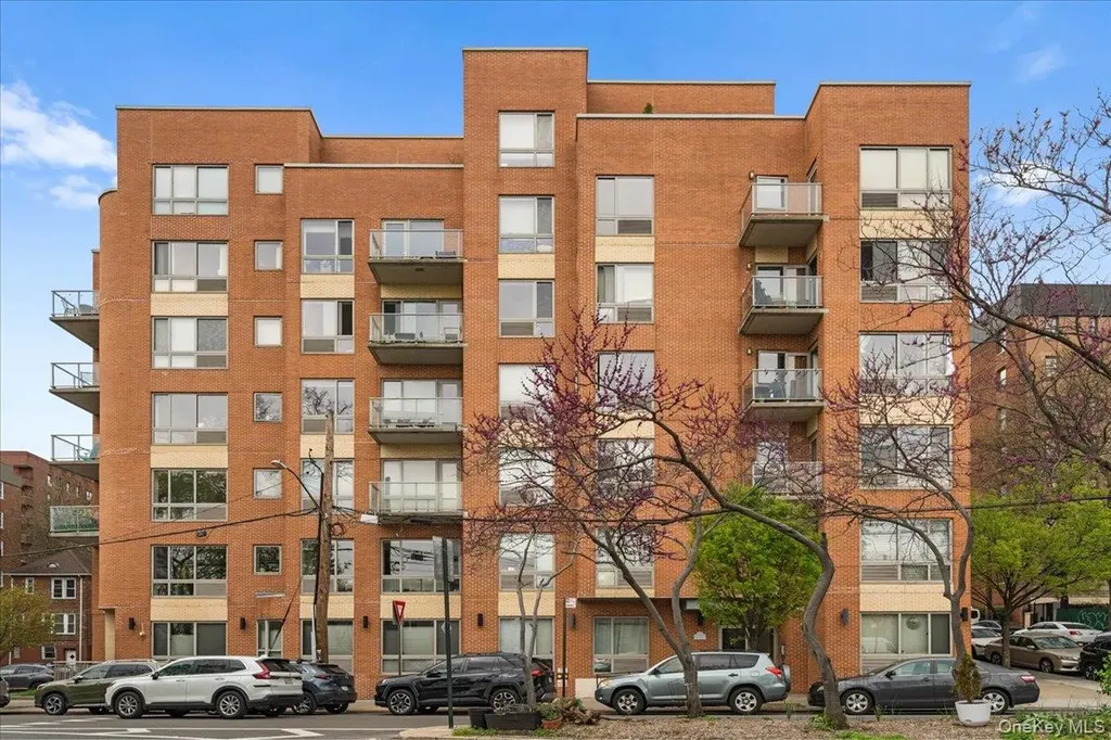 3585 Greystone Avenue Bronx NY 10463
