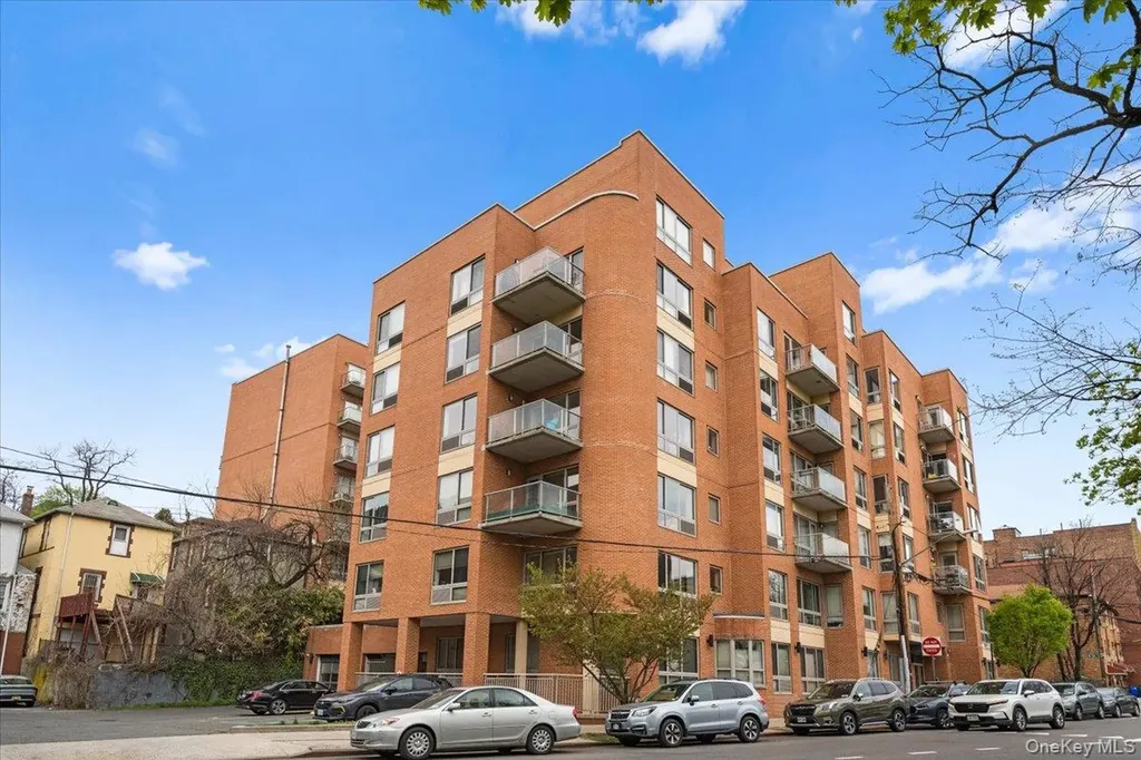 3585 Greystone Avenue Bronx NY 10463