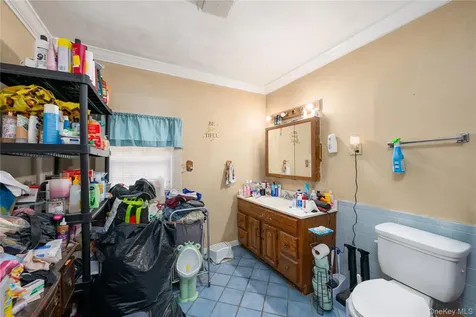 18 Powerline Lane Staatsburg NY 12580