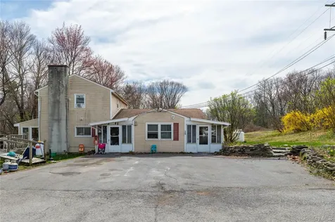 18 Powerline Lane Staatsburg NY 12580