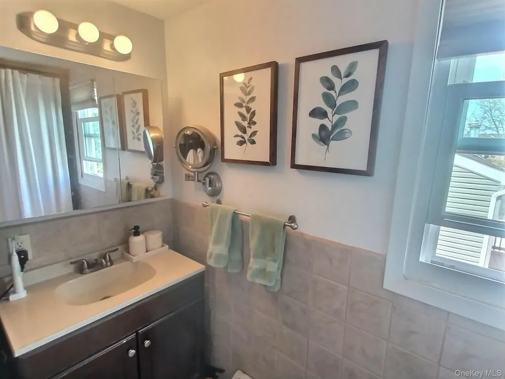 3037 Morrow Road Oceanside NY 11572