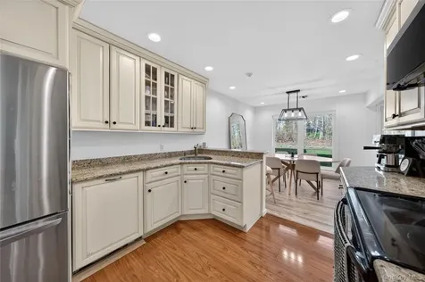 9 Vista Drive N Manorville NY 11949