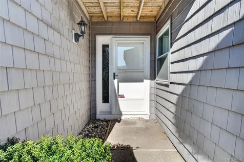 9 Vista Drive N Manorville NY 11949