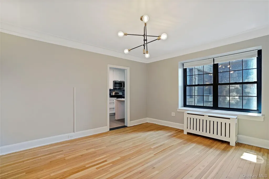 295 N Broadway Yonkers NY 10701