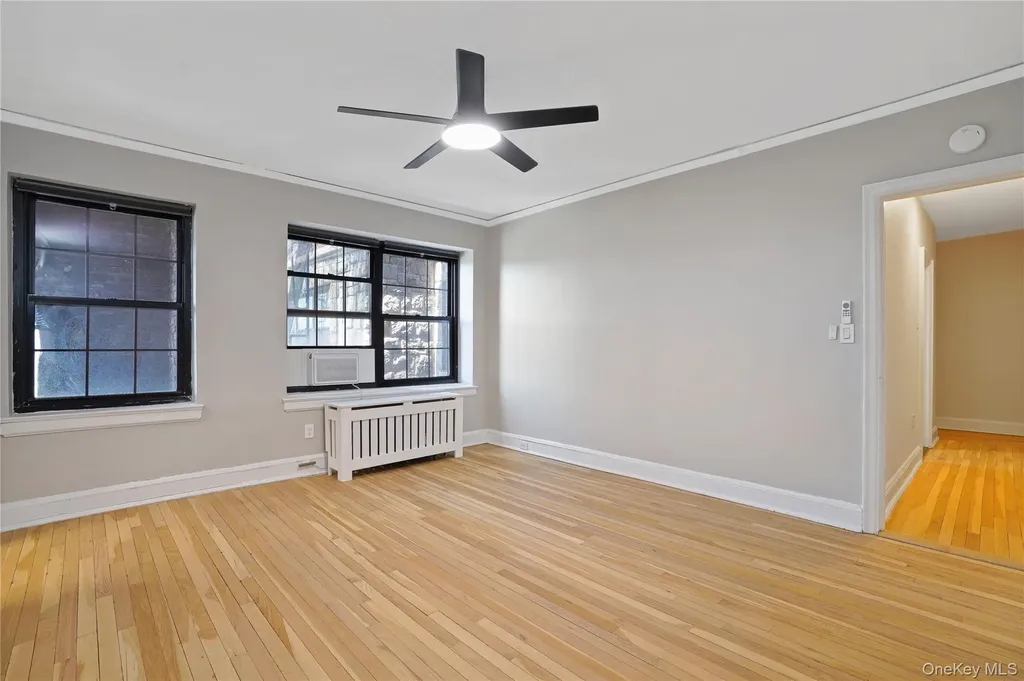 295 N Broadway Yonkers NY 10701