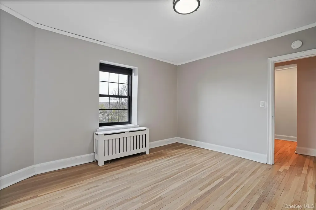 295 N Broadway Yonkers NY 10701