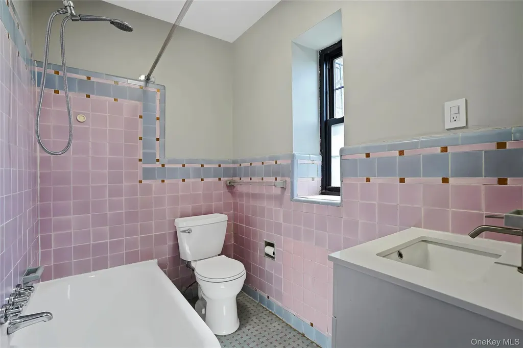 295 N Broadway Yonkers NY 10701