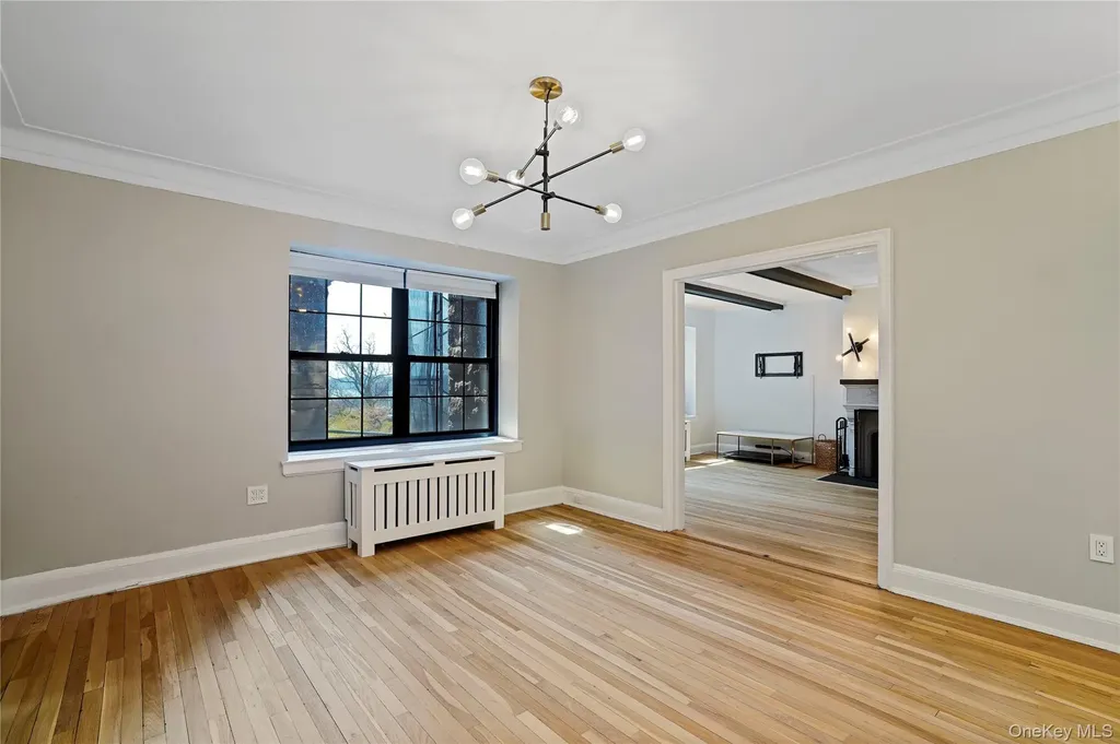 295 N Broadway Yonkers NY 10701
