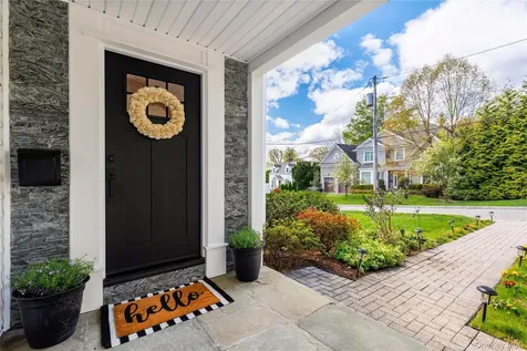 201 Clayton Road Scarsdale NY 10583