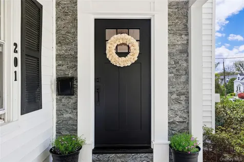 201 Clayton Road Scarsdale NY 10583