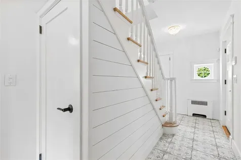 201 Clayton Road Scarsdale NY 10583