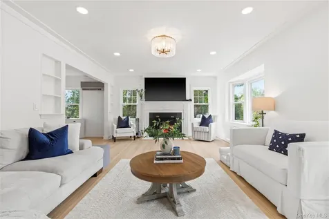 201 Clayton Road Scarsdale NY 10583