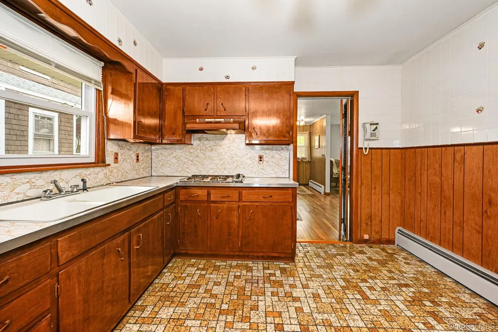 32 Chase Avenue White Plains NY 10606