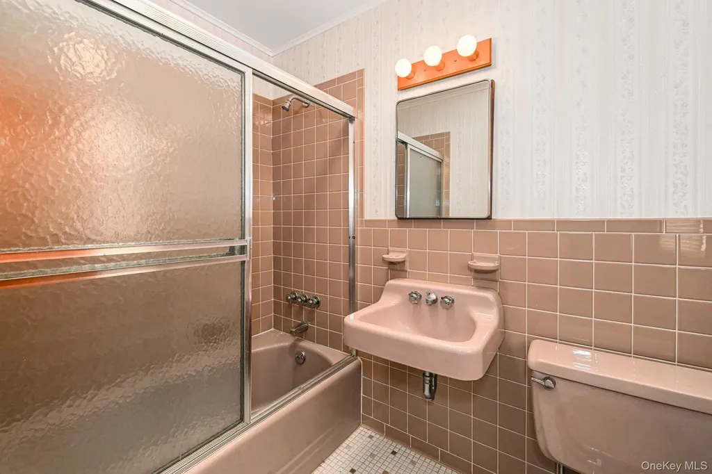 32 Chase Avenue White Plains NY 10606