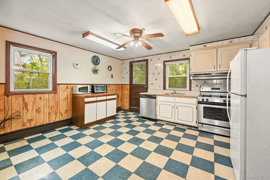32 Chase Avenue White Plains NY 10606