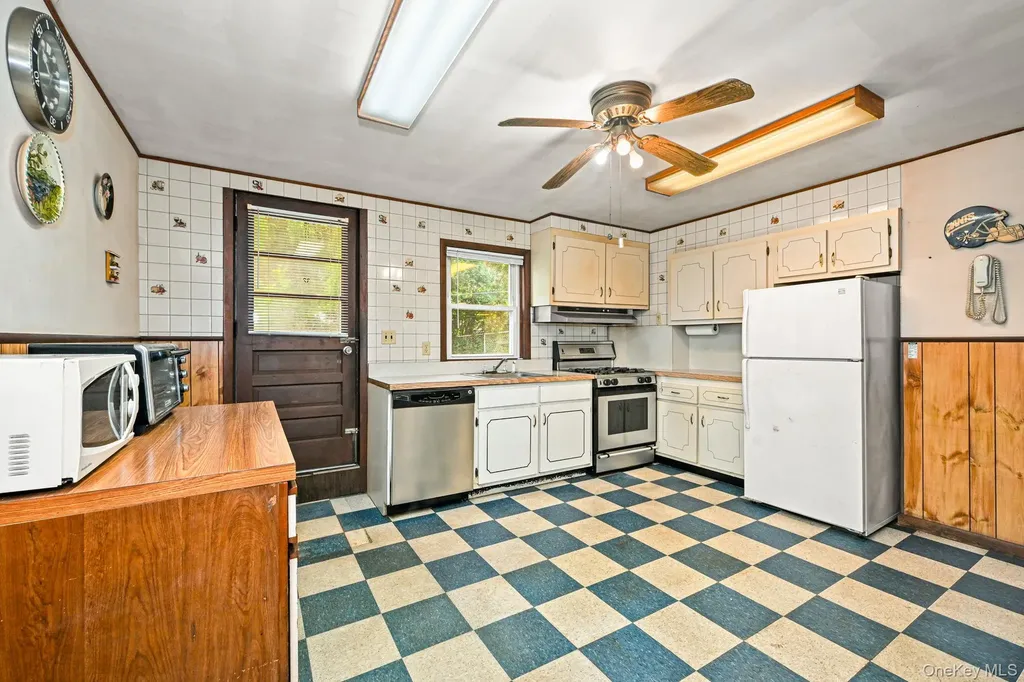 32 Chase Avenue White Plains NY 10606